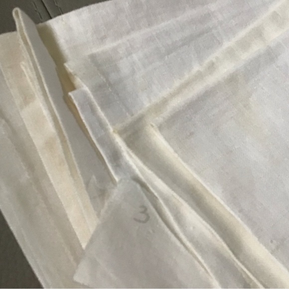 SET OF 6 VINTAGE (45 y.o.) 100% LINEN HAND EMBROIDERED TABLE NAPKINS - Picture 9 of 10